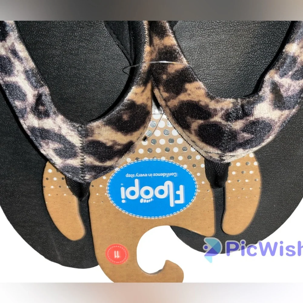 Floopi NWT Leopard Yoga Mat Flip Flops Size 11 Shoes